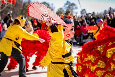 神明爐春花何時收|習俗百科／家有餘慶吉祥物 新年拜拜不可忘記飯春花